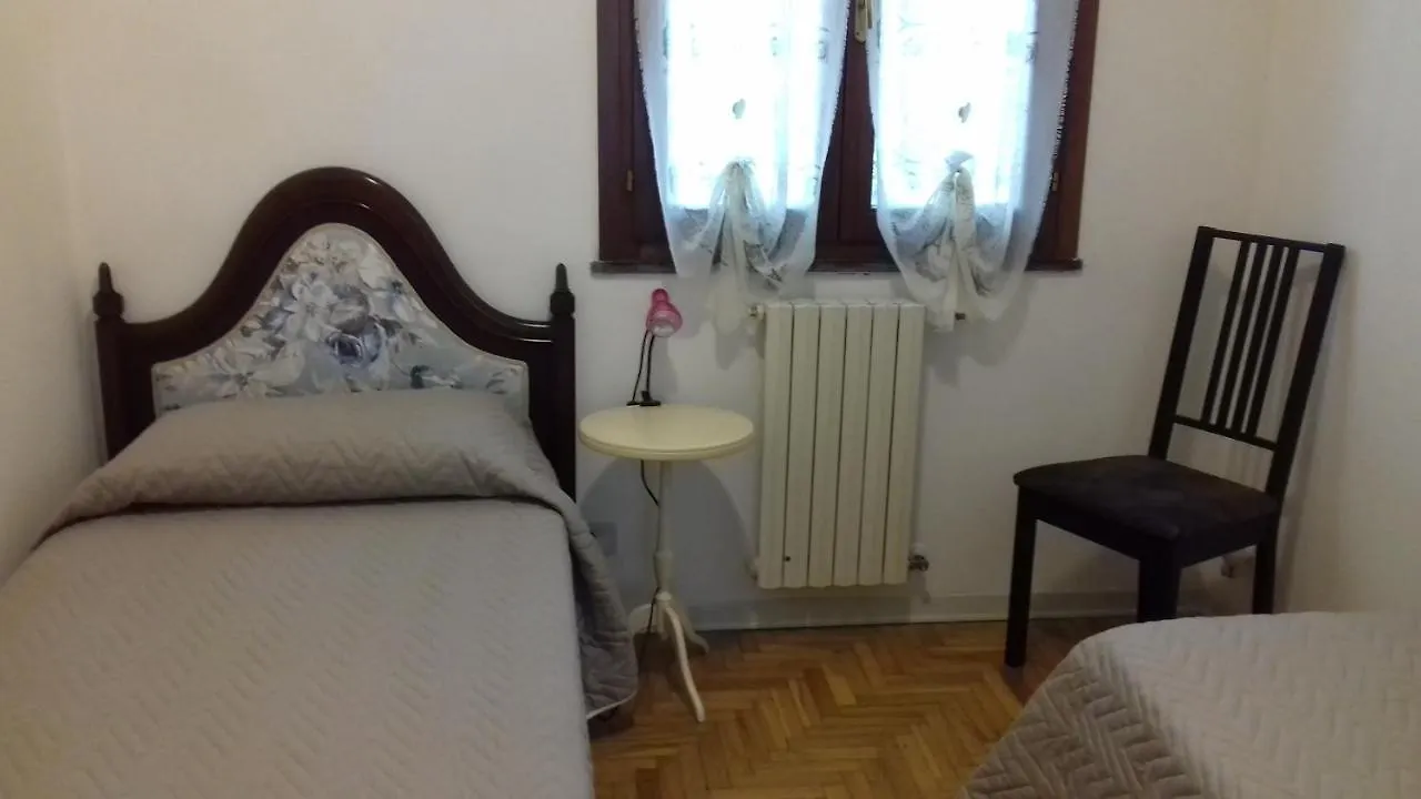 Il Cipresso Bed & Breakfast Treggiaia 0*,  Italy
